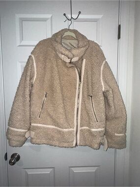 JCPenney Teddy Sherpa Moto Jacket Cream Beige Faux Shearling Cozy Size